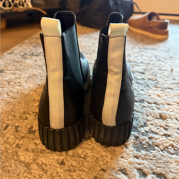 MIA boots - Picture 2 of 5